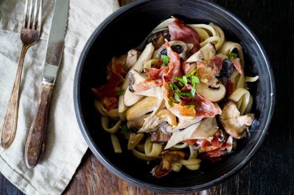 Spaghetti met paddenstoelen en pancetta