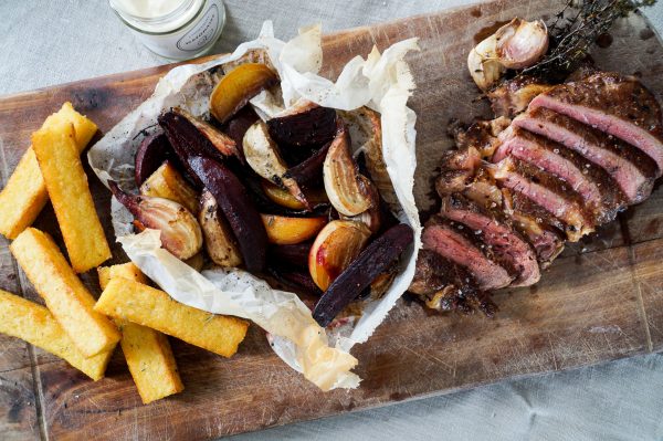 Gasconne ribeye met polentafrietjes en Balsamico bietjes